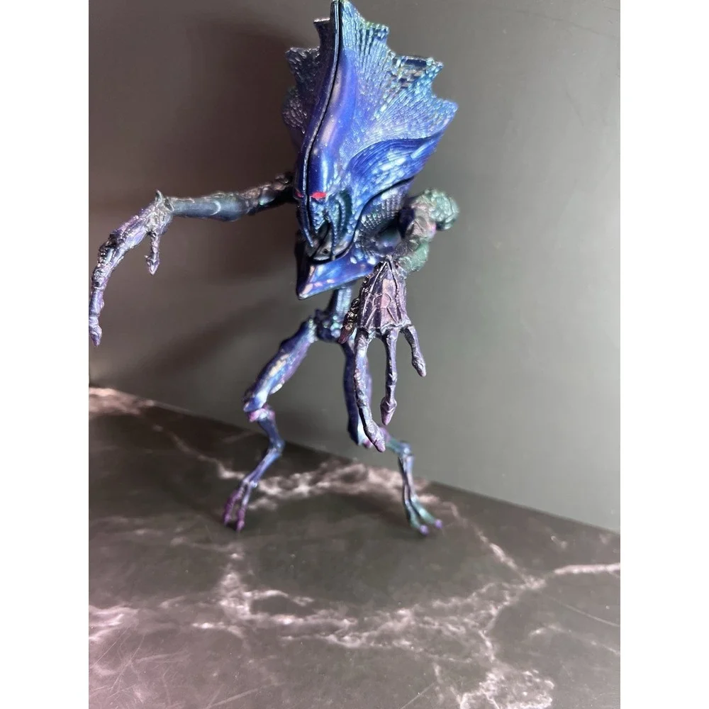 Independence Day Alien Science Officer 8